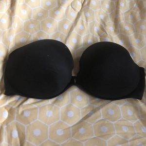 Black Strapless bra 38c